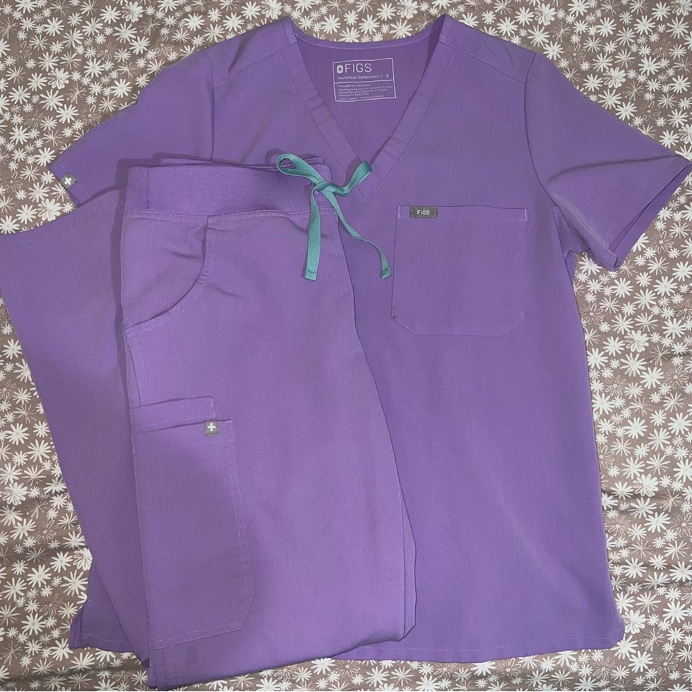 Figs Scrub set